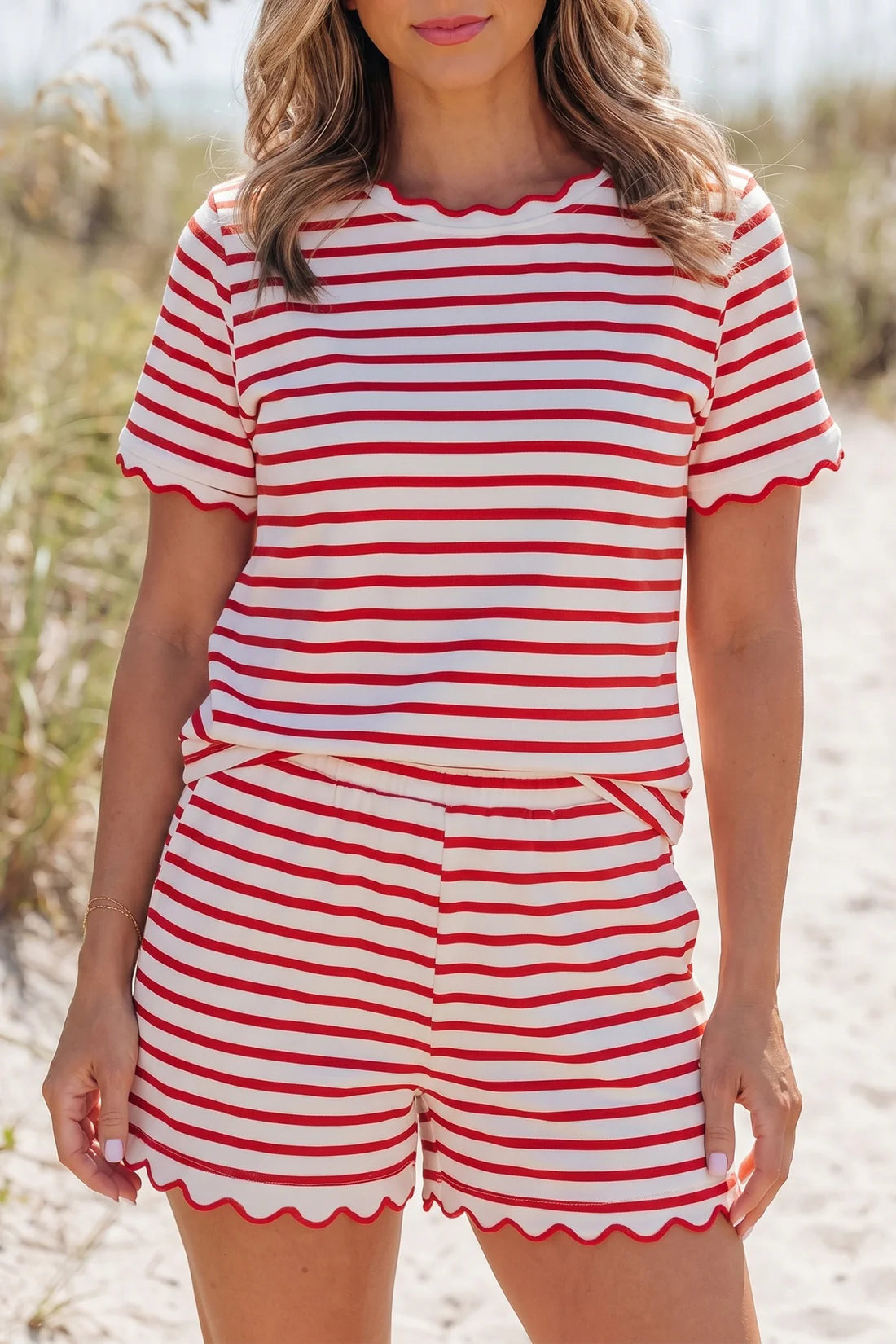 Red Stripe Scallop Set